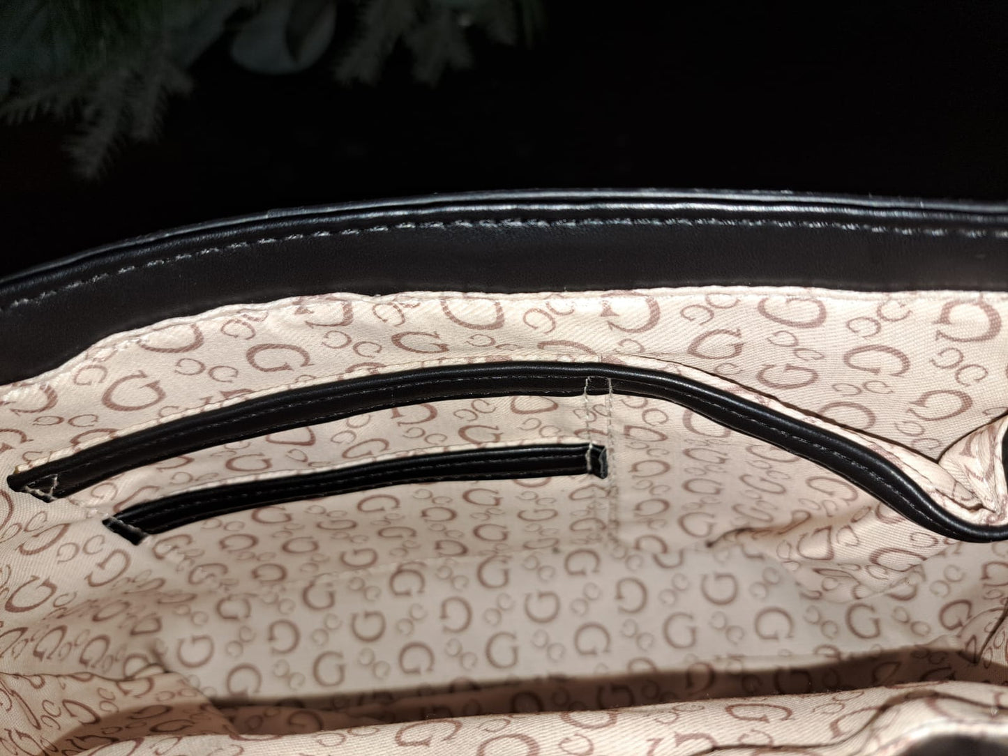 Bolsa Guess Crossbody Marlena Negro Lisa Níquel