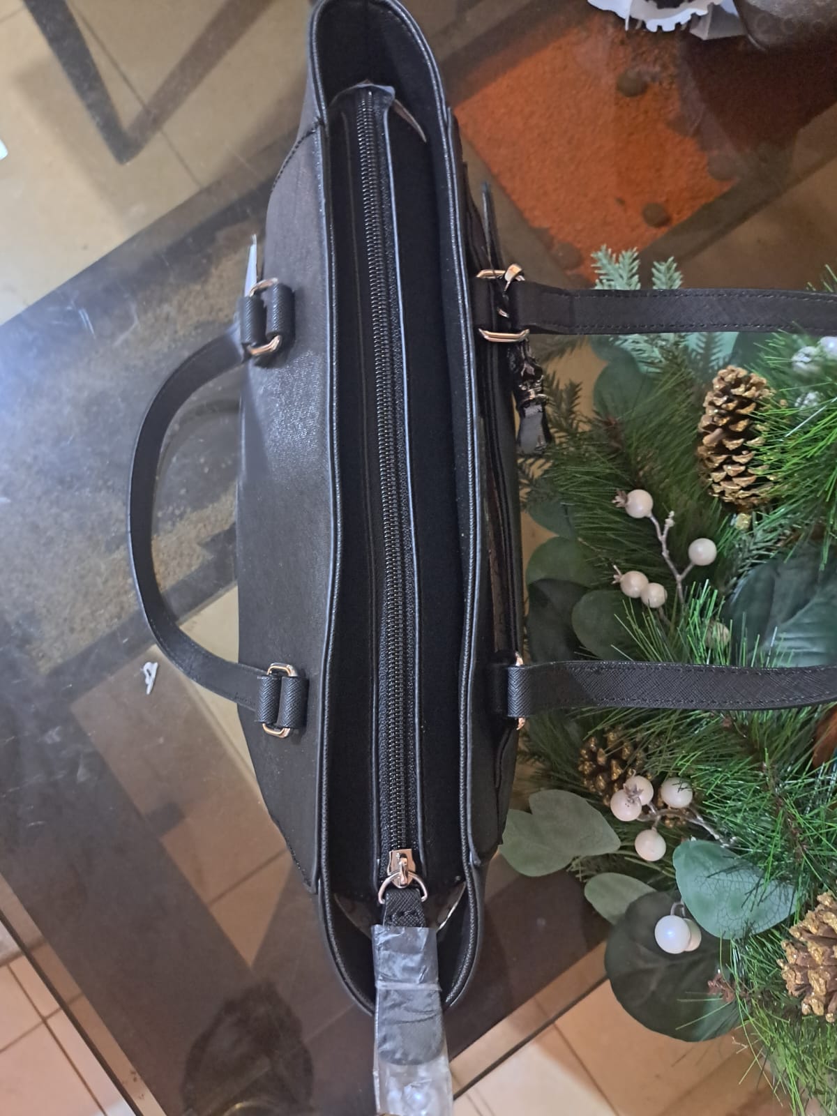 Bolso Guess Con Asas Negras Negro Liso Níquel