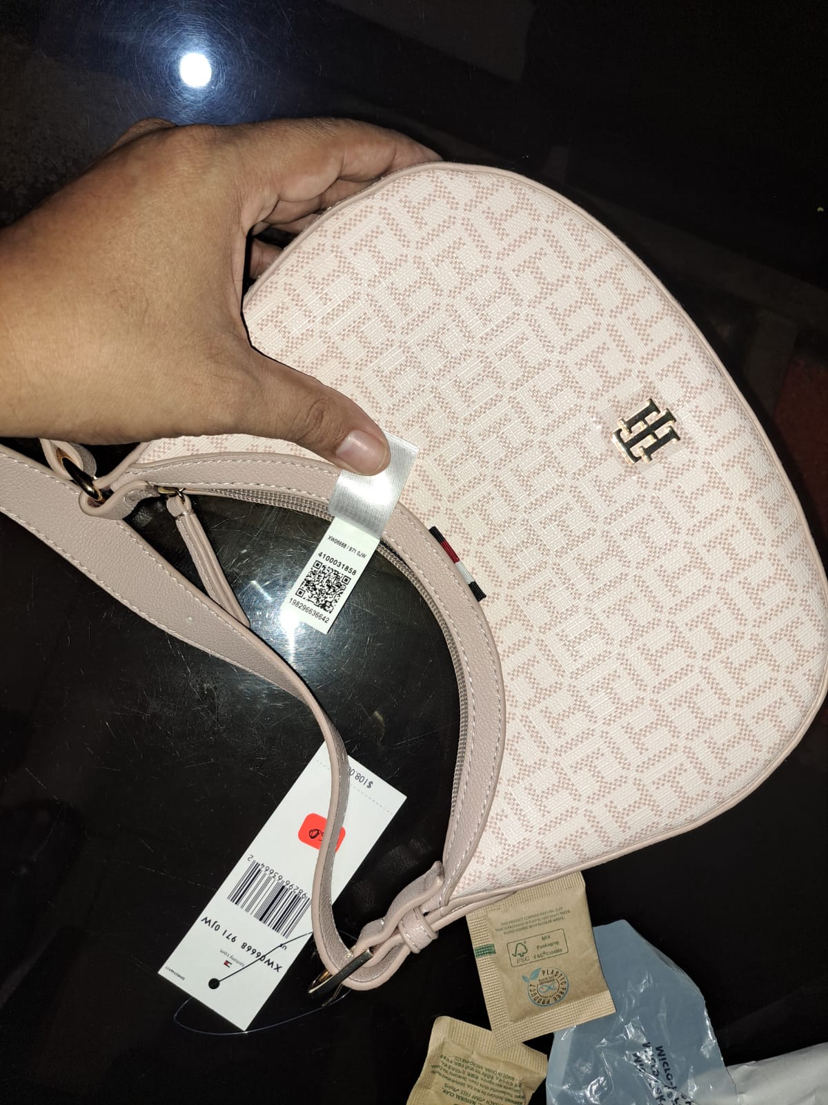 Baguette en Rosa Guess