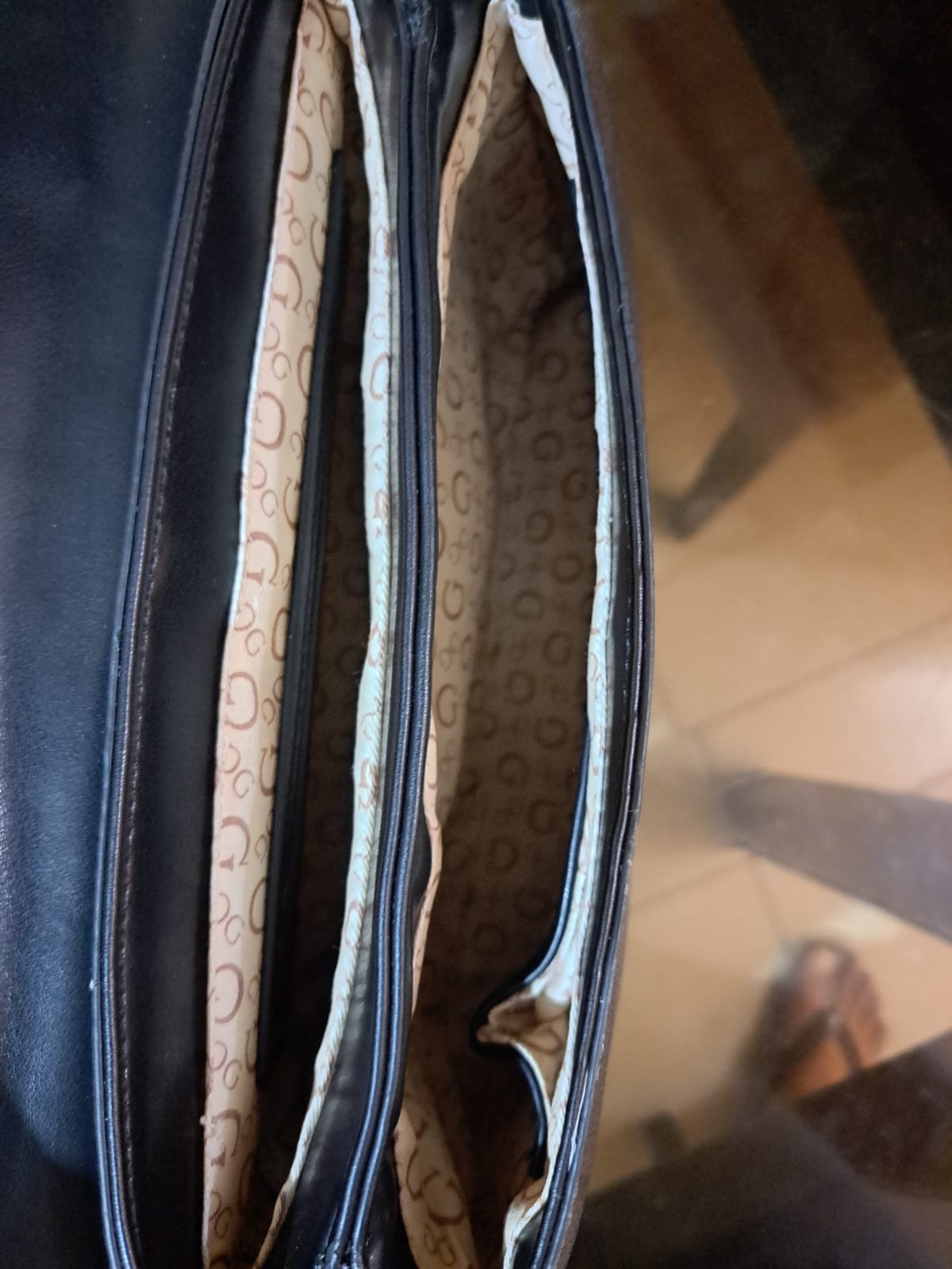 Bolsa Guess Crossbody Marlena Negro Lisa Níquel