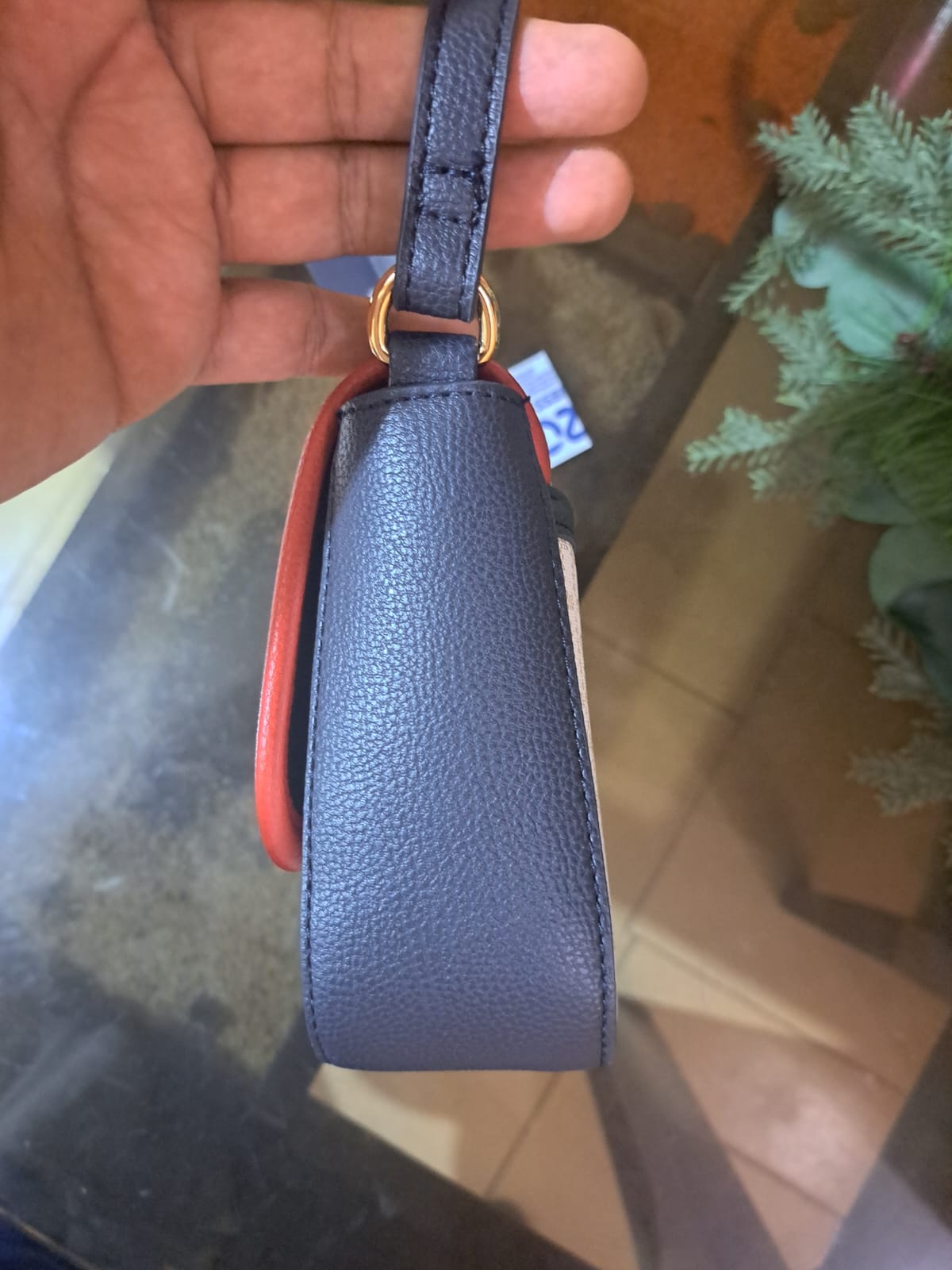 Crossbody Tommy Hilfiger Color Blanco/azul/rojo