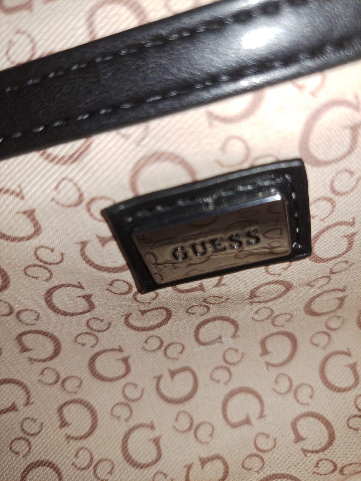 Bolsa Guess Crossbody Marlena Negro Lisa Níquel